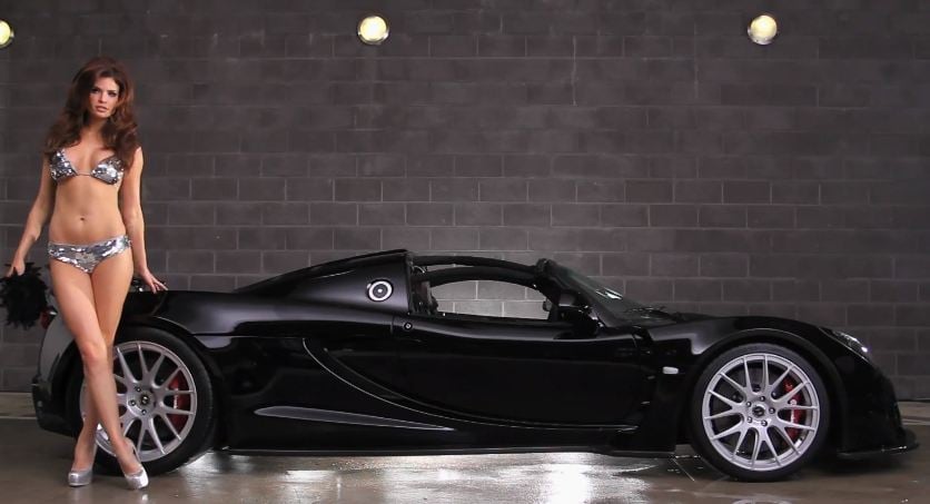 Video: “The Delivery” Of A Hennessey Venom GT   